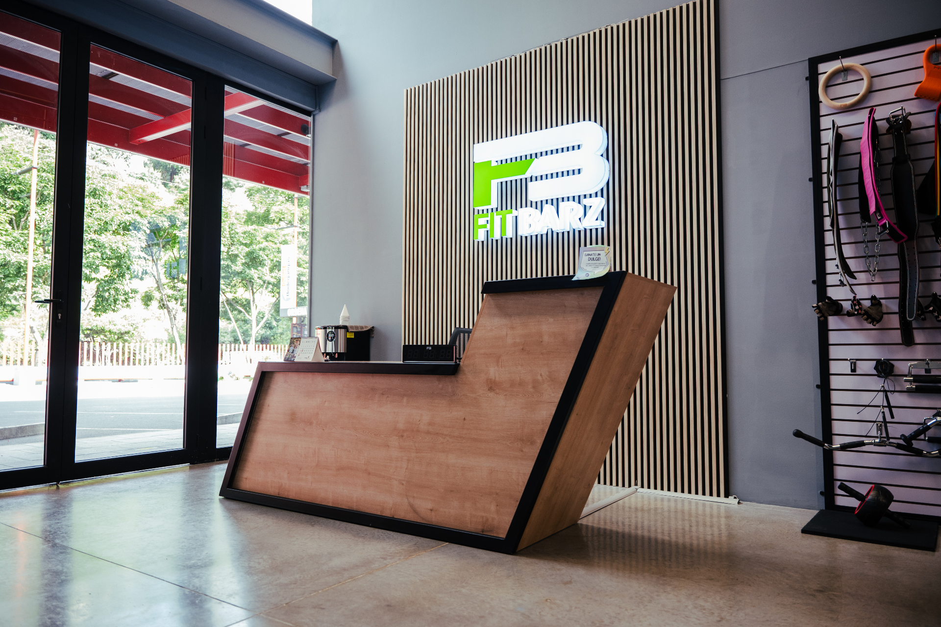 Showroom Fitbarz 1